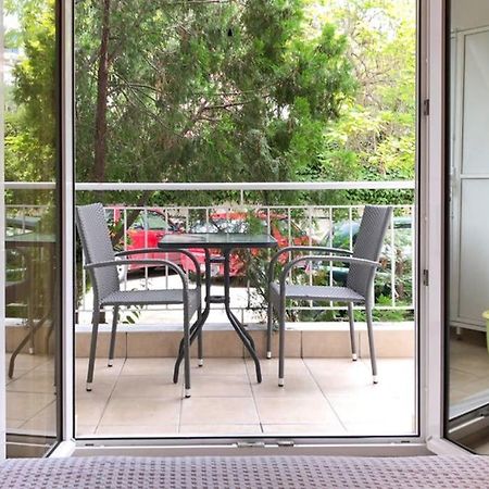 Cozy Studio Near The Beach Nea Iraklitsa Bagian luar foto