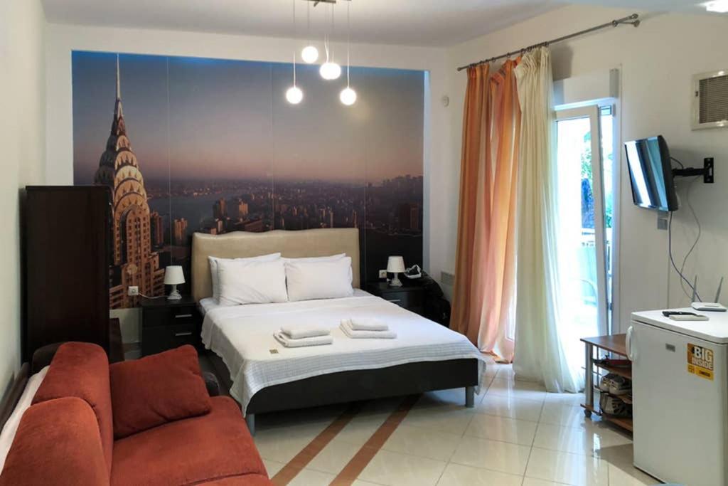 Cozy Studio Near The Beach Nea Iraklitsa Bagian luar foto