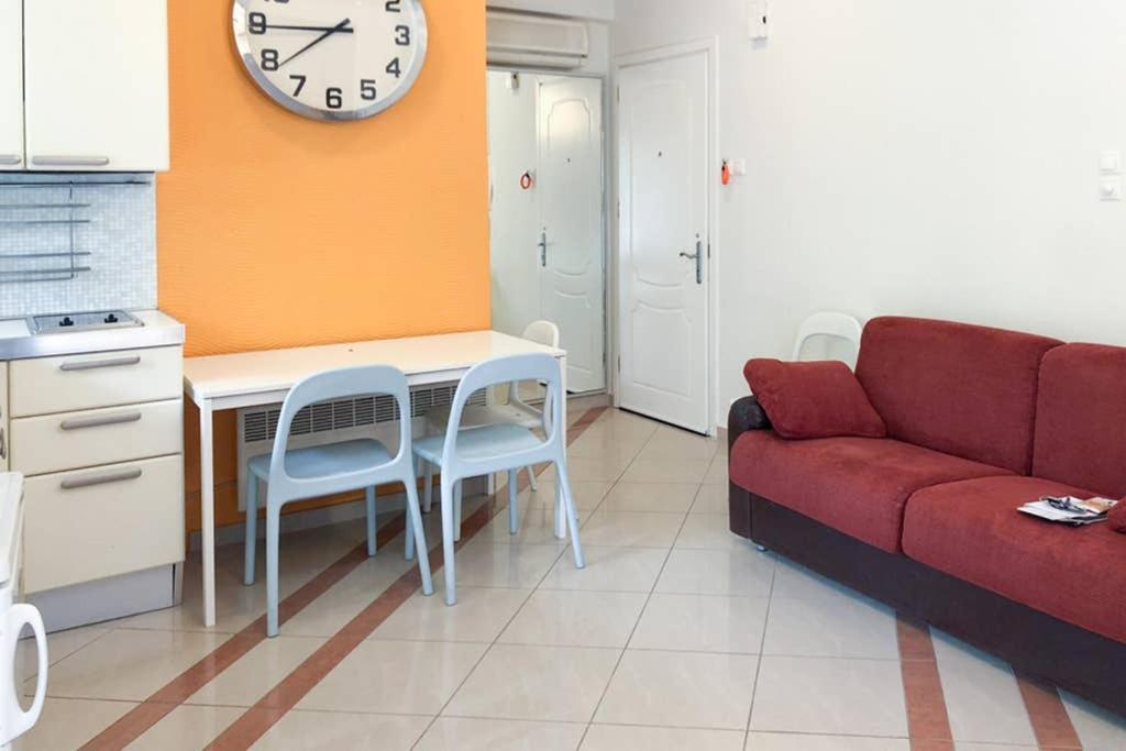 Cozy Studio Near The Beach Nea Iraklitsa Bagian luar foto